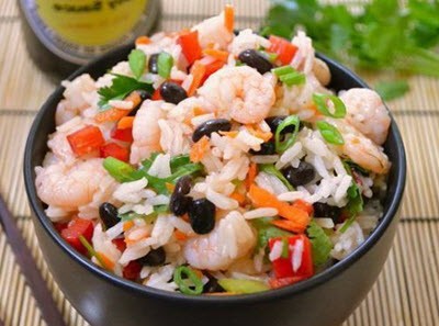 Rice salad with shrimps