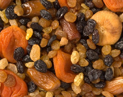 Mold on dried fruits