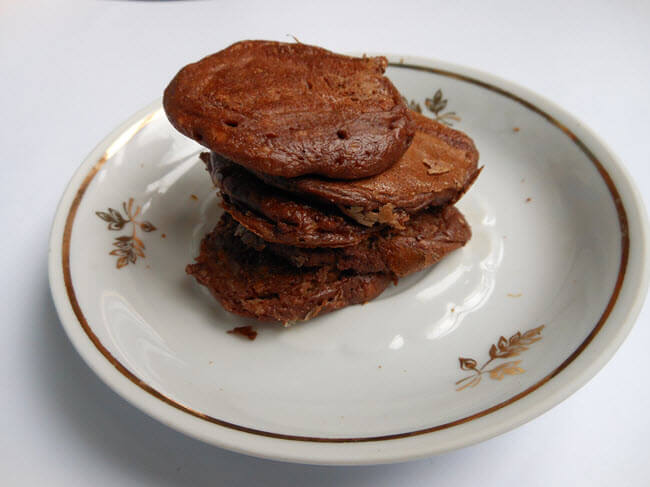 Sugar-free chocolate pancakes made from rye flour