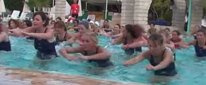 Lose weight with water aerobics!