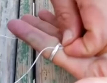 How to remove a stuck ring from your finger