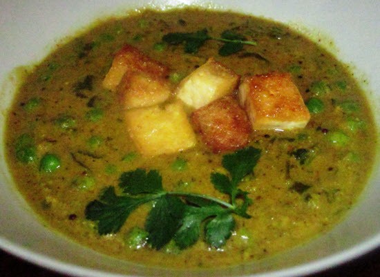 Картофельный суп с грецкими орехами и тофу