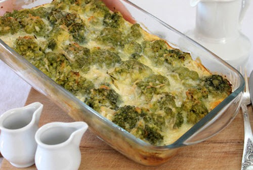 Broccoli and cheese pie