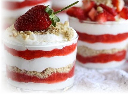 Fruit Dessert “Strawberry House”