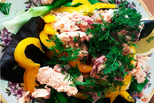 Recipe: Salad with baked pink salmon of proper nutrition!