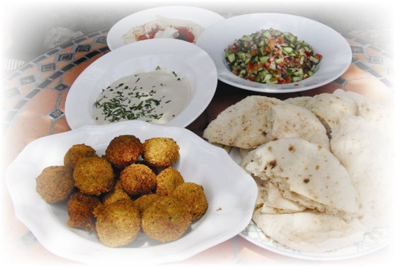 Falafel in Israel – Kochrezept, wie und womit wird Falafel gegessen?