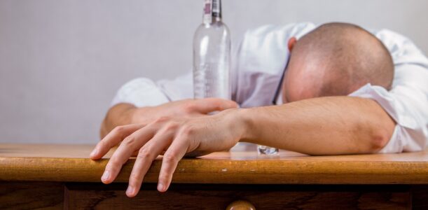 Sevrage de la consommation excessive d’alcool dans la clinique médicale « Insight »