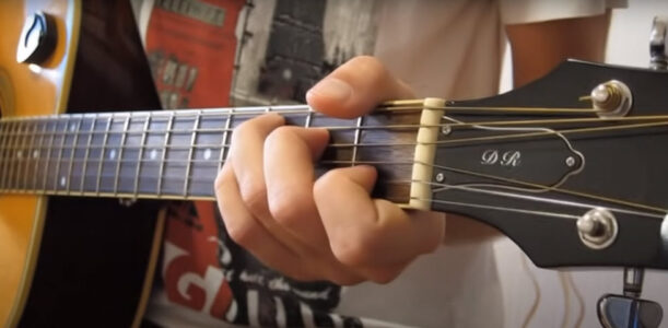 Guitar Chords for Beginners: Basics and Tips